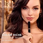 Labial en Barra Loreal París Color Riche Volume Matte Tono 570 Worth It Intens #2
