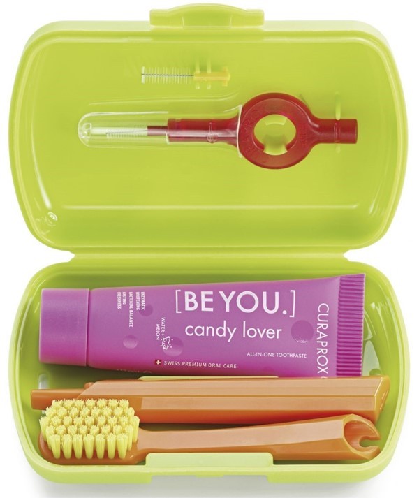 Curaprox Travel Set (Cepillo 5460 + Pasta + 2 Interdentales) alt
