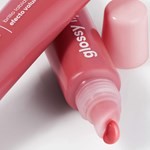 Cher Dieciocho Glossy Lips Color Melon Glow #4