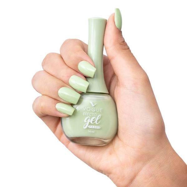 Esmalte Efecto Gel| Valiente| Vogue  alt