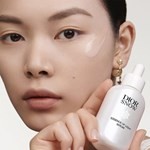 Dior Snow Essence Of Light Color Serum #2