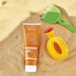 Protector Solar Avene Leche Especial Niños FPS 50+ x 250 ml #4